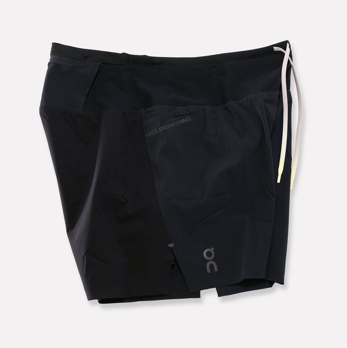 オン / ウルトラショーツ