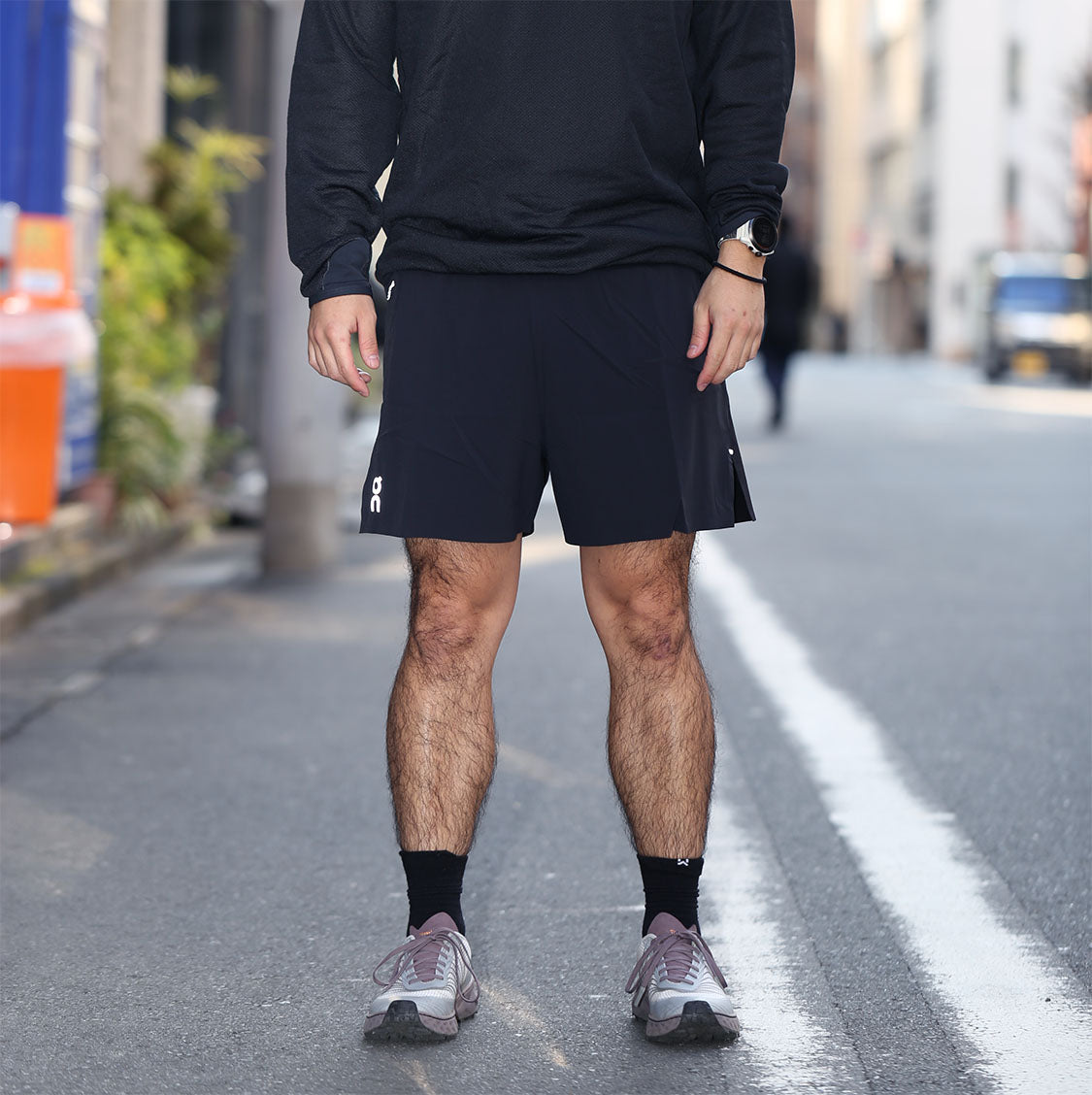 オン / ウルトラショーツ