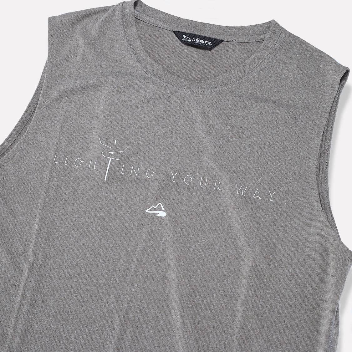 マイルストーン / ドゥーバップ スリーブレス Tシャツ