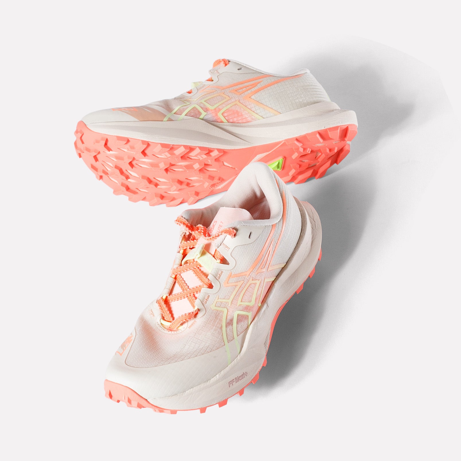 asics – Run boys! Run girls!