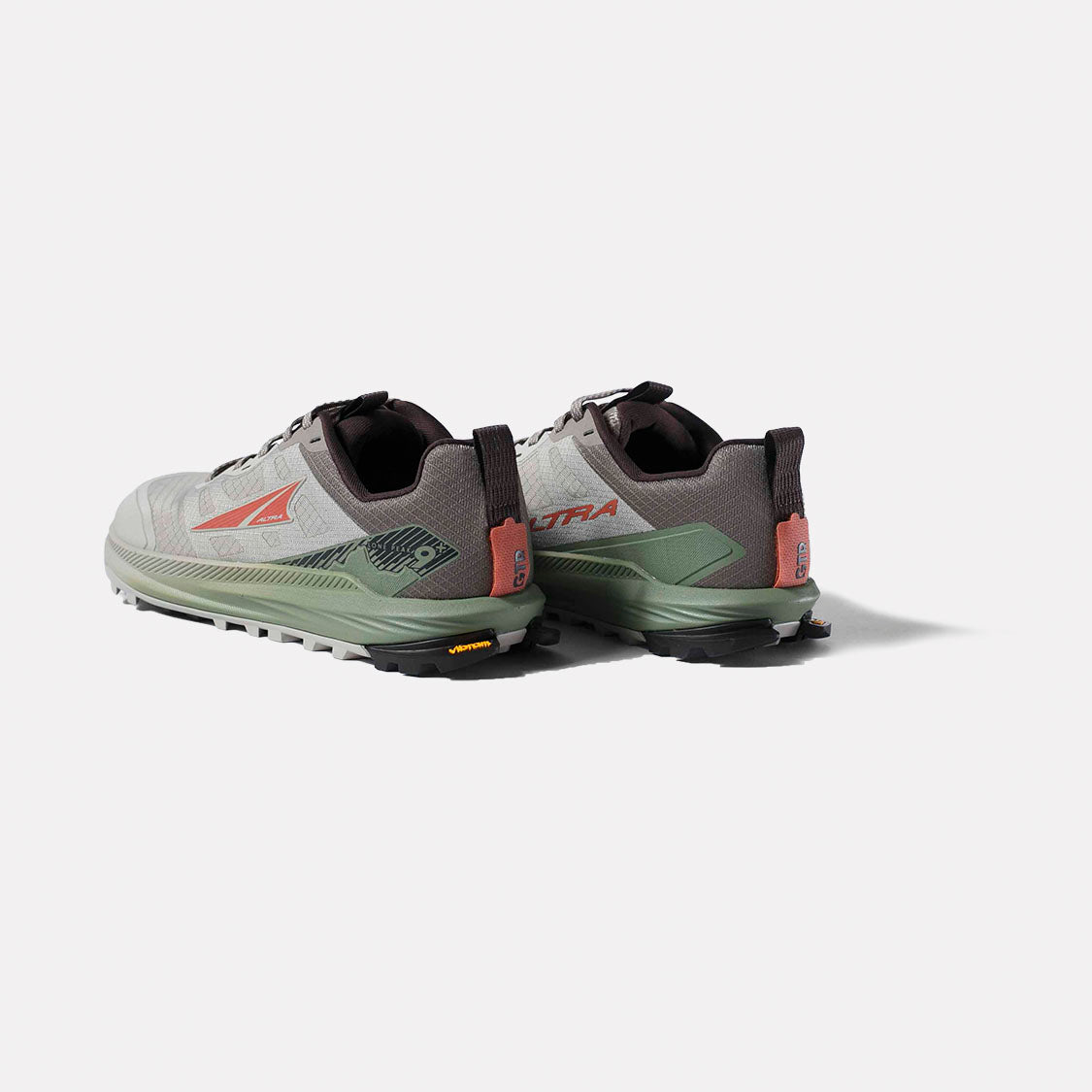 アルトラ / ローンピーク 9+ (Basalt)