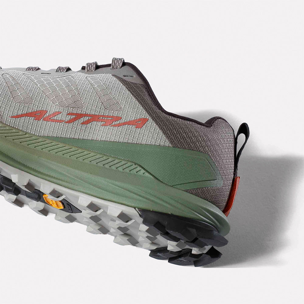 アルトラ / ローンピーク 9+ (Basalt)